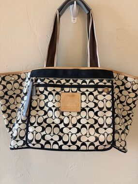 COACH Black and White Signature Canvas Tote with Leather Creed Patch